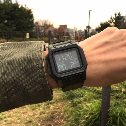 【5年間物損保証】ニクソン 腕時計 メンズ カーキ Regulus NIXON NA11803175-00 【国内正規品】