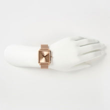 画像をギャラリービューアに読み込む, 【5年間物損保証】ニクソン 腕時計 レディース ローズゴールド K Squared Milanese NIXON NA1206897-00 【国内正規品】