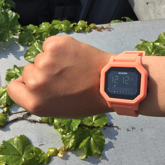 【5年間物損保証】ニクソン 腕時計 レディース タンジェリン Siren NIXON NA12102876-00 【国内正規品】