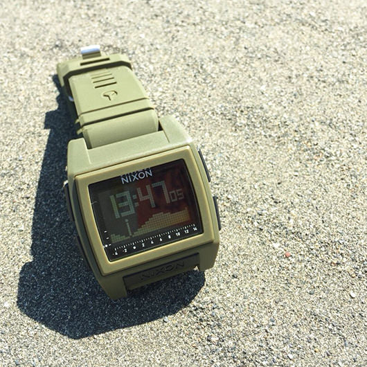 【5年間物損保証】ニクソン 腕時計 メンズ カーキ Base Tide Pro NIXON NA12121085-00 【国内正規品】