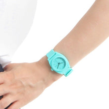 画像をギャラリービューアに読み込む, 【5年間物損保証】ニクソン 腕時計 レディース シーフォーム Medium Time Teller P NIXON NA1215272-00 【国内正規品】