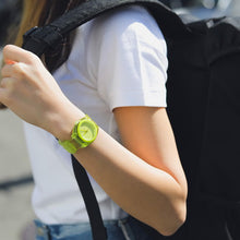 画像をギャラリービューアに読み込む, 【5年間物損保証】ニクソン 腕時計 レディース ライム Medium Time Teller P NIXON NA1215536-00 【国内正規品】