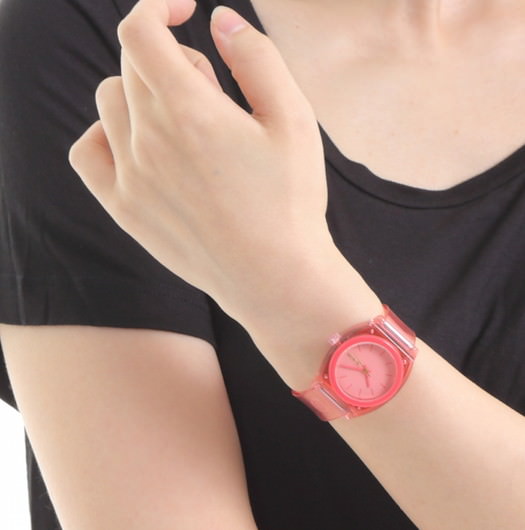 【5年間物損保証】ニクソン 腕時計 レディース コーラルピンク Medium Time Teller P NIXON NA1215685-00 【国内正規品】