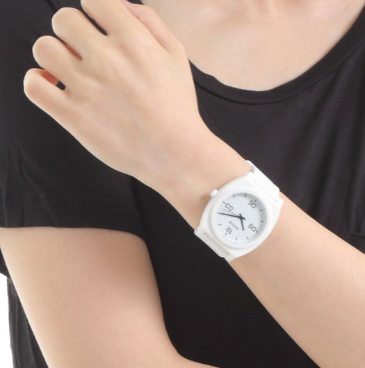 【5年間物損保証】ニクソン 腕時計 メンズ ホワイト Time Teller P Corp NIXON NA12483009-00 【国内正規品】