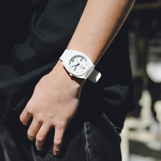 【5年間物損保証】ニクソン 腕時計 メンズ ホワイト Time Teller P Corp NIXON NA12483009-00 【国内正規品】