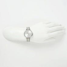 画像をギャラリービューアに読み込む, 【5年間物損保証】ニクソン 腕時計 レディース シルバー Medium Kensington NIXON NA12601920-00 【国内正規品】