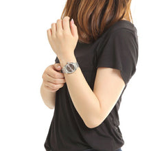 画像をギャラリービューアに読み込む, 【5年間物損保証】ニクソン 腕時計 レディース シルバー Medium Time Teller NIXON NA11303161-00 【国内正規品】
