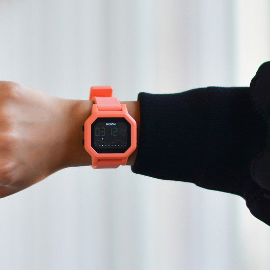 【5年間物損保証】ニクソン 腕時計 レディース タンジェリン Siren NIXON NA12102876-00 【国内正規品】