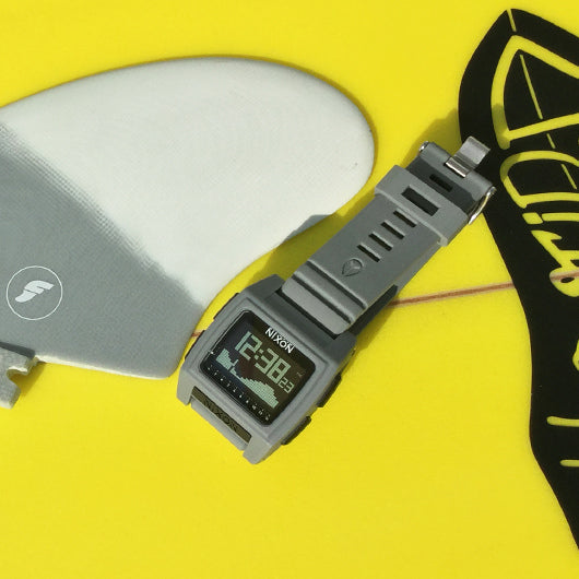 【5年間物損保証】ニクソン 腕時計 メンズ グレー Base Tide Pro NIXON NA1212145-00 【国内正規品】