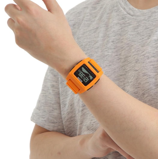 【5年間物損保証】ニクソン 腕時計 メンズ オレンジ Base Tide Pro NIXON NA1212211-00 【国内正規品】