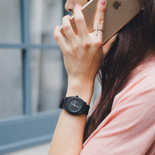 画像をギャラリービューアに読み込む, 【5年間物損保証】ニクソン 腕時計 レディース ブラック Medium Time Teller P NIXON NA1215001-00 【国内正規品】

