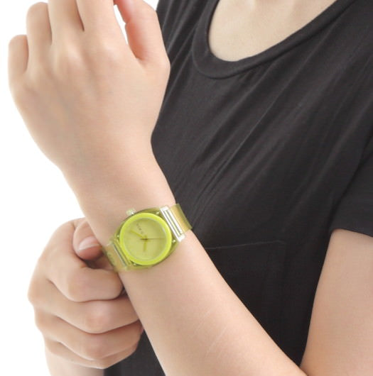 【5年間物損保証】ニクソン 腕時計 レディース ライム Medium Time Teller P NIXON NA1215536-00 【国内正規品】