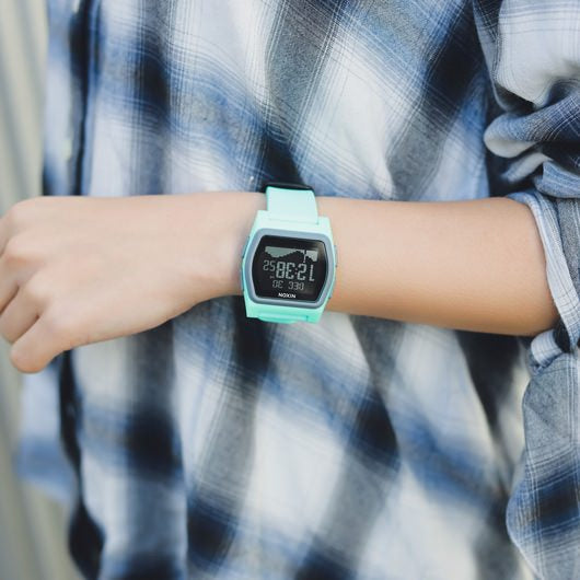 【5年間物損保証】ニクソン 腕時計 レディース ターコイズ Rival NIXON NA1236309-00 【国内正規品】