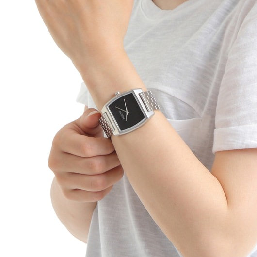 【5年間物損保証】ニクソン 腕時計 メンズ シルバー Time Tracker NIXON NA1245000-00 【国内正規品】